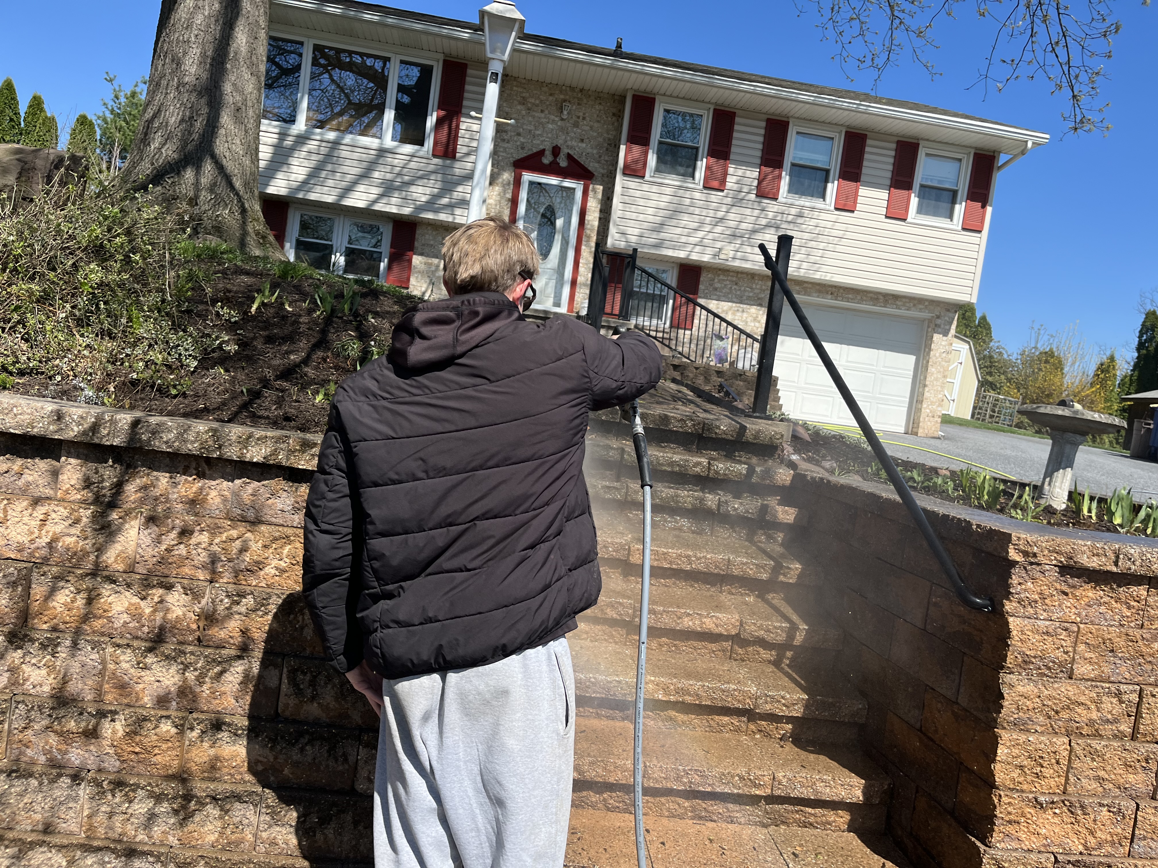Revitalize Your Retaining Wall with Eco Clean Power Washing